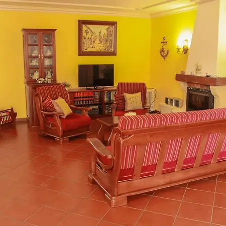 Charming House With Pool In Buenavista Del Norte