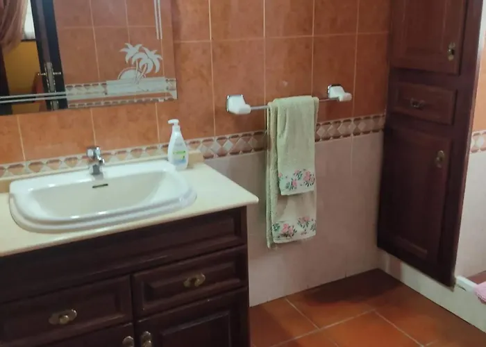 Hébergement de vacances Charming House With Pool In Buenavista Del Norte