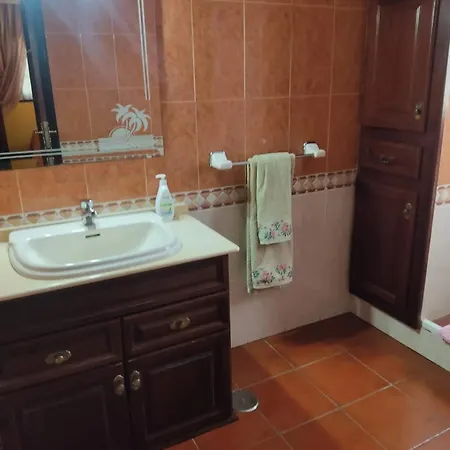 Semesterbostad Charming House With Pool In Buenavista Del Norte